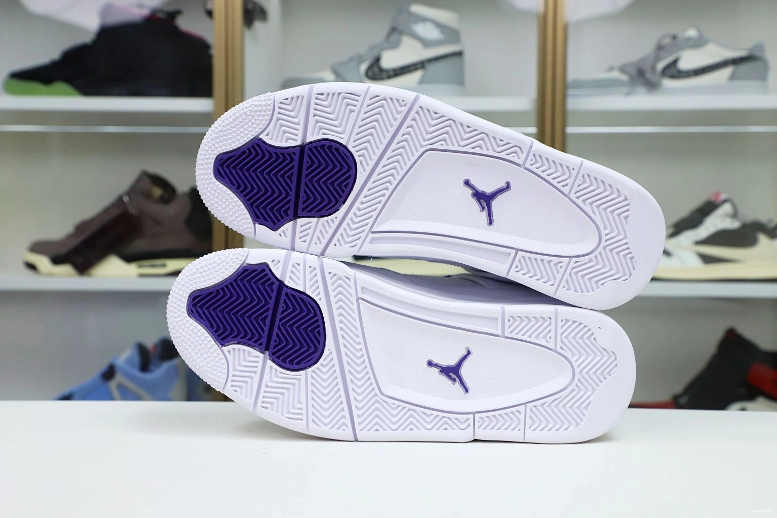 4 PURPLE AIR METALLIC JORDAN 0112